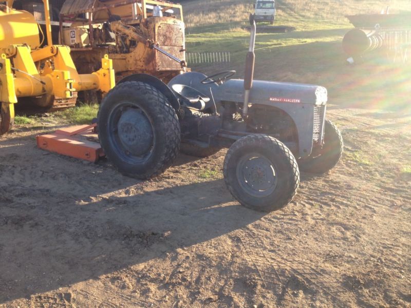 MASSEY FERGUSON TE20 heavy duty slasher
