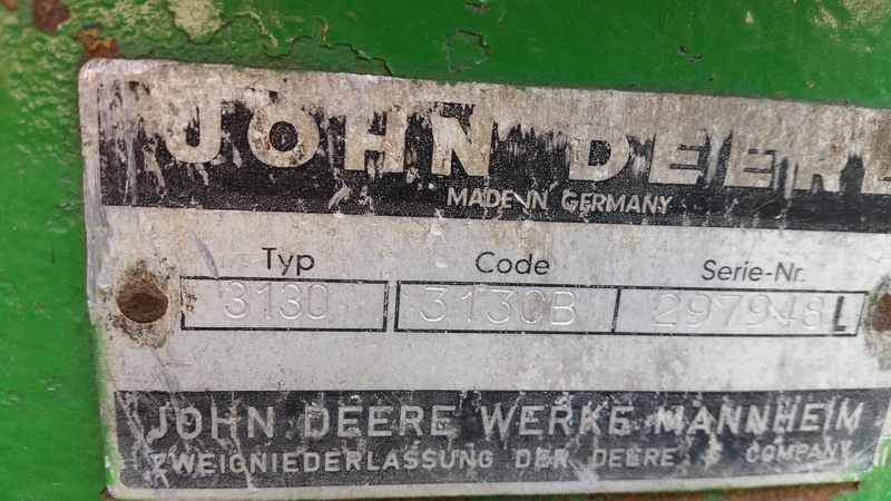 JOHN DEERE 3130
