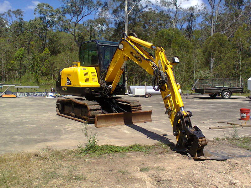 HYUNDAI ROBEX 55-7A EXCAVATOR