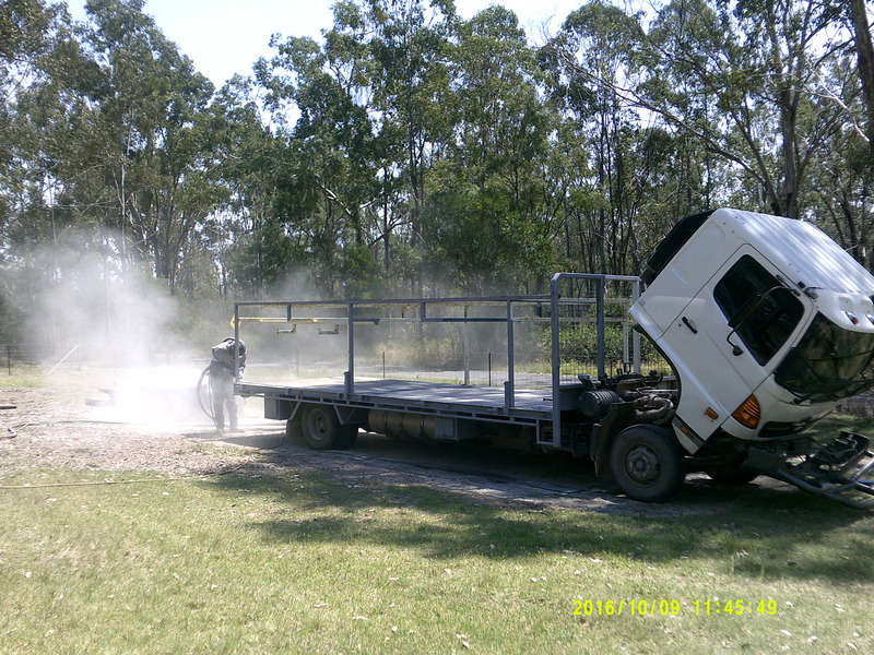 AIR COMPRESSOR & SAND BLASTING UNIT