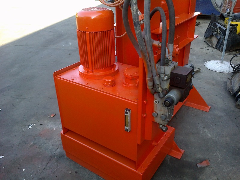 hydraulic workshop or stone splitting press and power pack