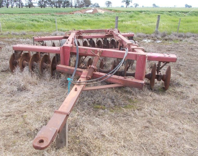 INTERNATIONAL 3-5 28 PLATE OFFSET DISC