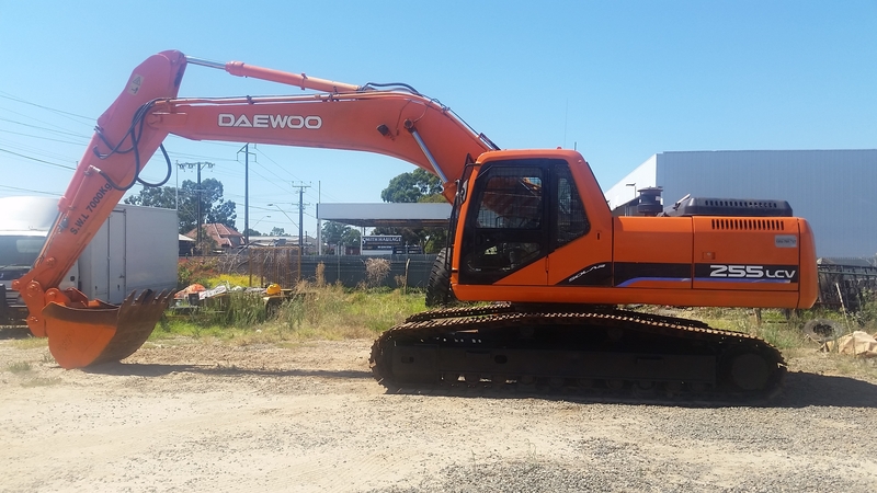 2007 DAEWOO SOLAR 255 EXCAVATOR