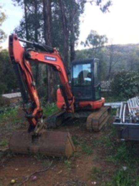 2011 EUROCOMACH EXCAVATOR