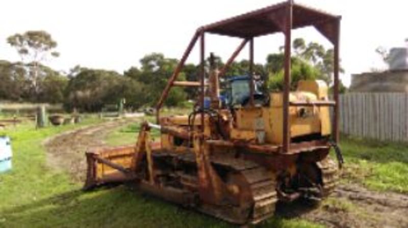 INTERNATIONAL BTD6 DOZER