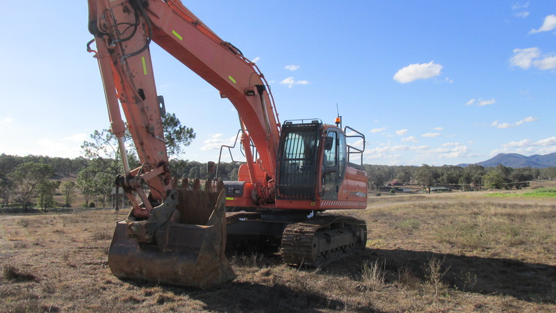 2014 DOOSAN DX 220LC EXCAVATOR