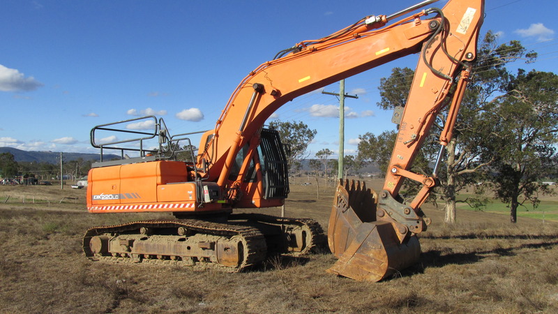 2014 DOOSAN DX 220LC EXCAVATOR