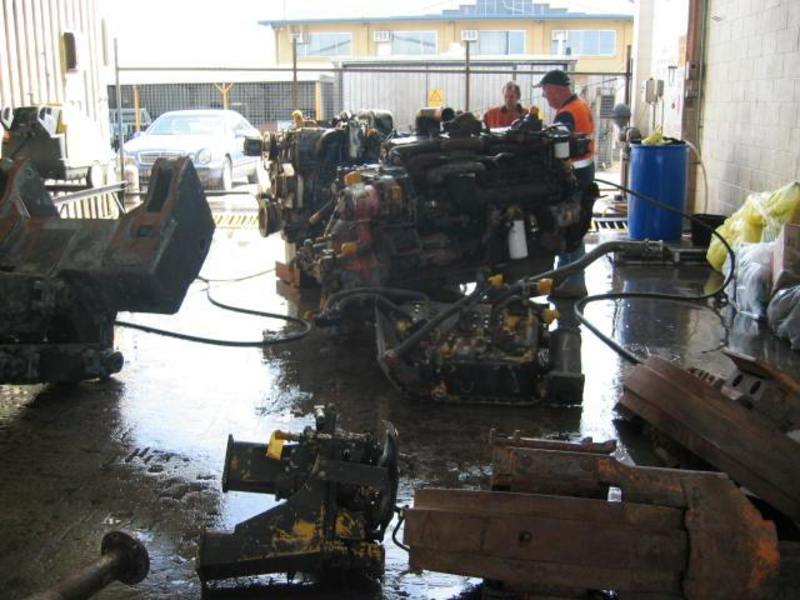Ex-Army Komatsu D85A-18 Engine with T/C and Pumps.