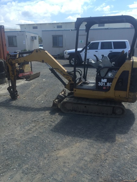 CATERPILLAR 301.8 DIGGER
