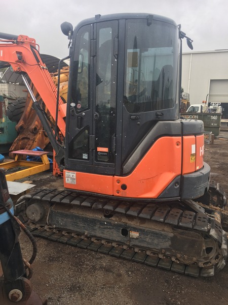 Hitachi 4 tonne excavator