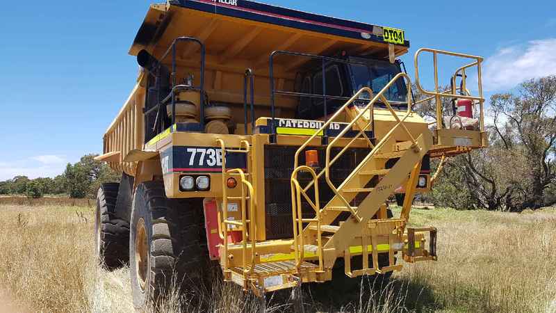 Cat 1988 773B dump truck
