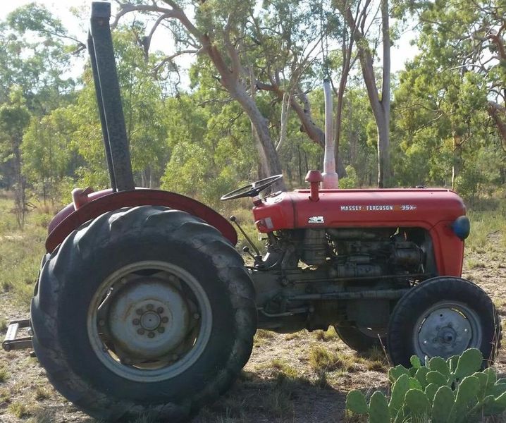 MASSEY FERGUSON 35X TRACTOR