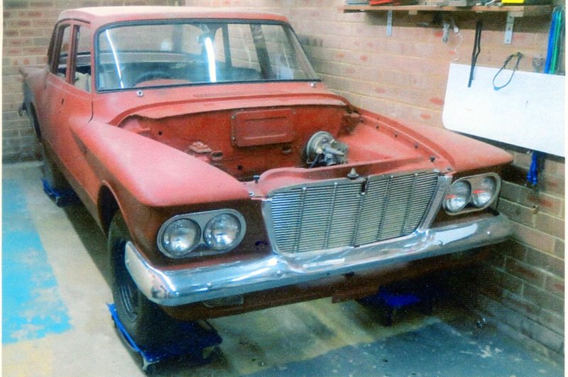 VALIANT S SERIES SEDAN