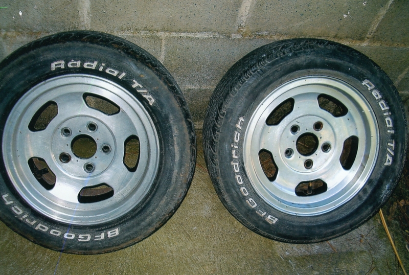 HOLDEN HR OR TORANA MAGS 13 X 6 US RACER