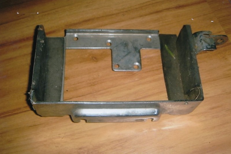 HARLEY DAVIDSON FLH SHOVEL BATTERY CARRIER
