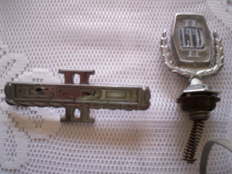 FORD LTD LL USA HOOD ORNAMENT and trunk emblem