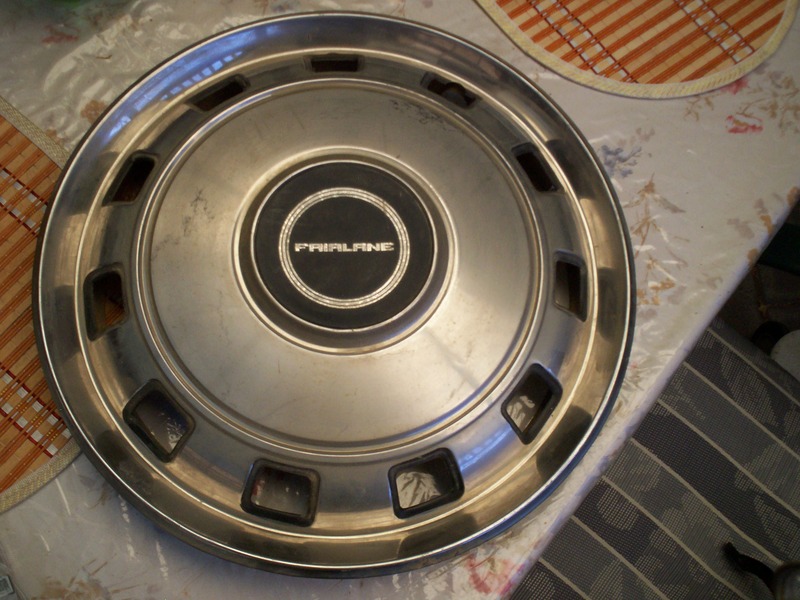 FORD FAIRLANE HUB CAP
