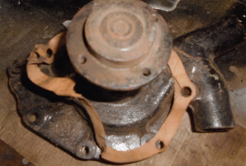 LAND ROVER WATER PUMP SERIES II,