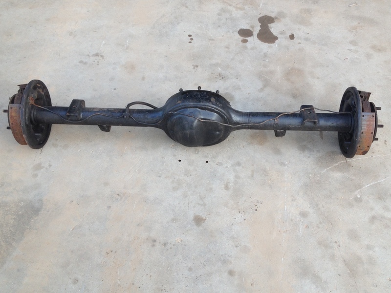 FORD 9 INCH DIFF HOUSING & 28 SPLINE AXLES