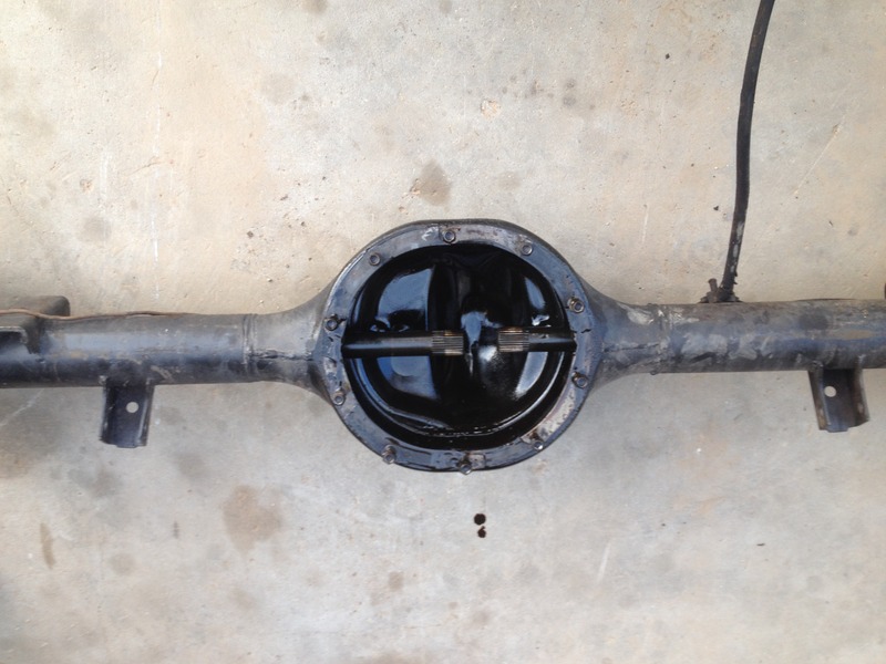 FORD 9 INCH DIFF HOUSING & 28 SPLINE AXLES