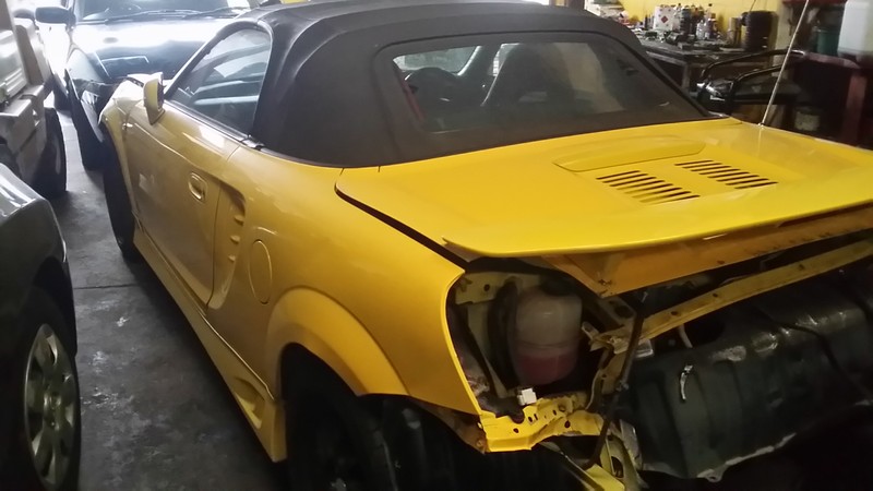 TOYOTA MR2 SPYDER 04 MOD