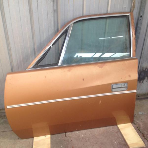 CHRYSLER VALIANT VH+ DOOR: LH FRONT #1