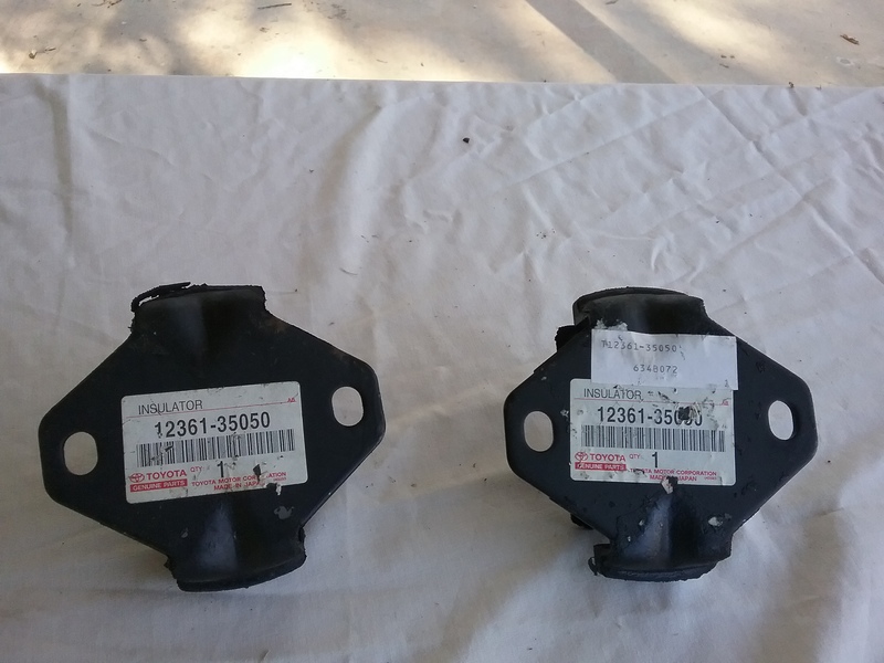 TOYOTA HILUX ENGINE MOUNTS