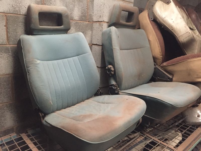 VL COMMODORE FRONT SEATS VK VH VB VC BERLINA CALAIS