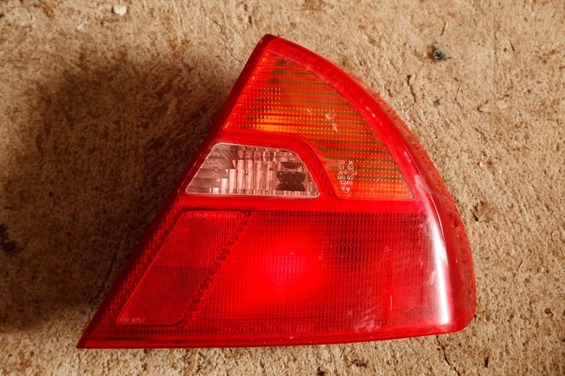 MITSUBISHI CE LANCER TAILLIGHTS 1997-2002
