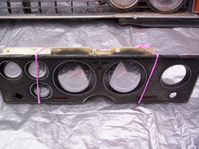 FORD XC GS GRILL