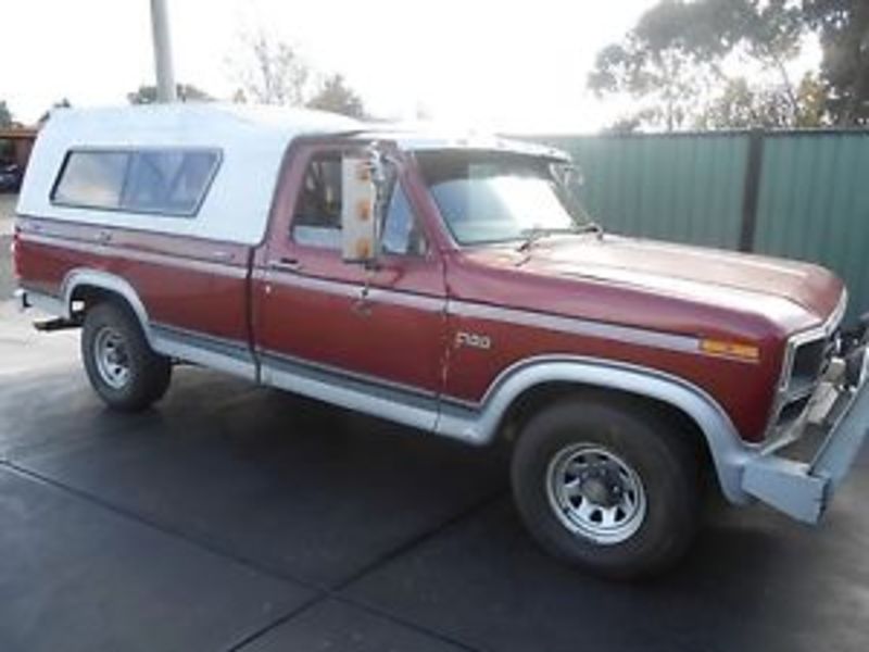 WRECKING: FORD 1984 F100