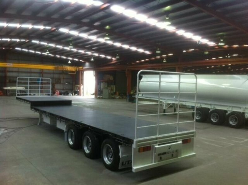 2014 Ultimate Trailers Drop Deck Extendable Trailer