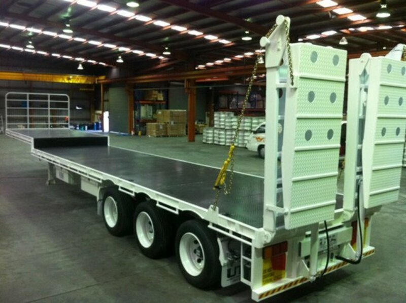 2014 Ultimate Trailers Extendable Drop Deck Trailer &Ramps