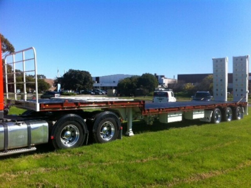 2014 Ultimate Trailers Extendable Drop Deck Trailer &Ramps