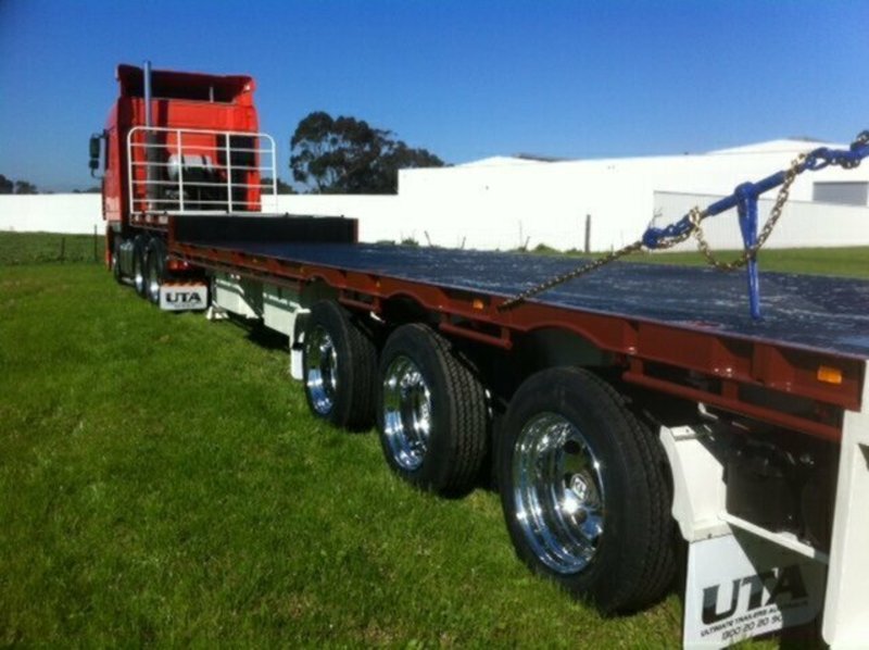 2014 Ultimate Trailers Extendable Drop Deck Trailer &Ramps