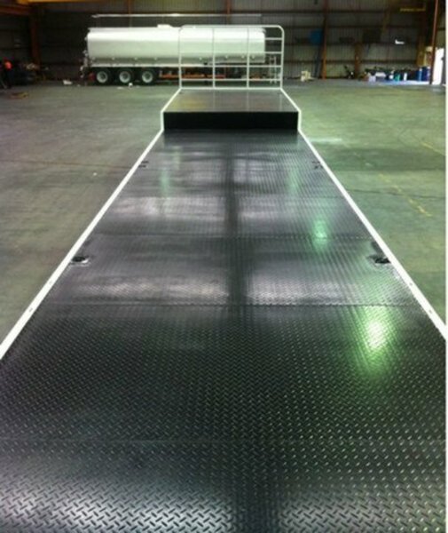 2014 Ultimate Trailers Extendable Drop Deck Trailer &Ramps