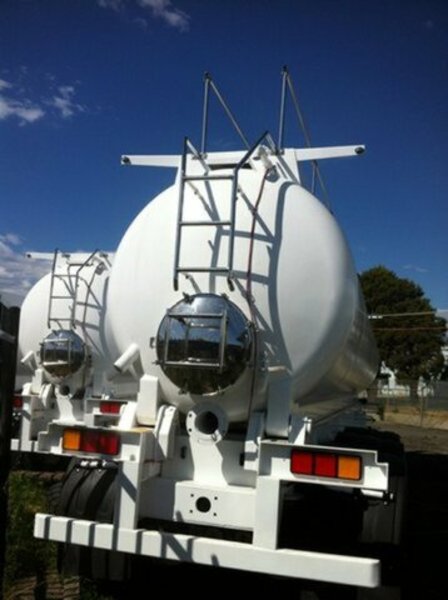 2014 Ultimate Trailers VACUUM TIPPER 26000LTR CHASSIS TIP