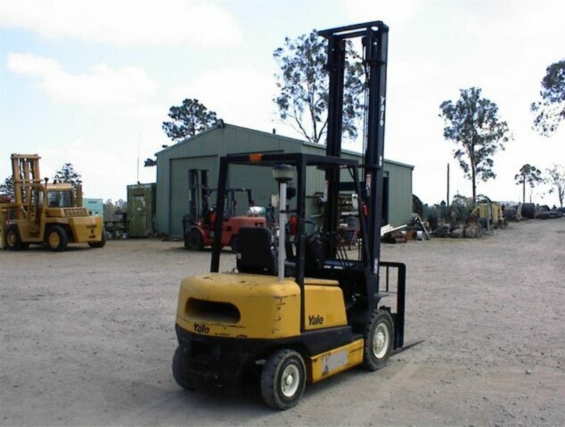 YALE 2.5 tonne diesel forklift