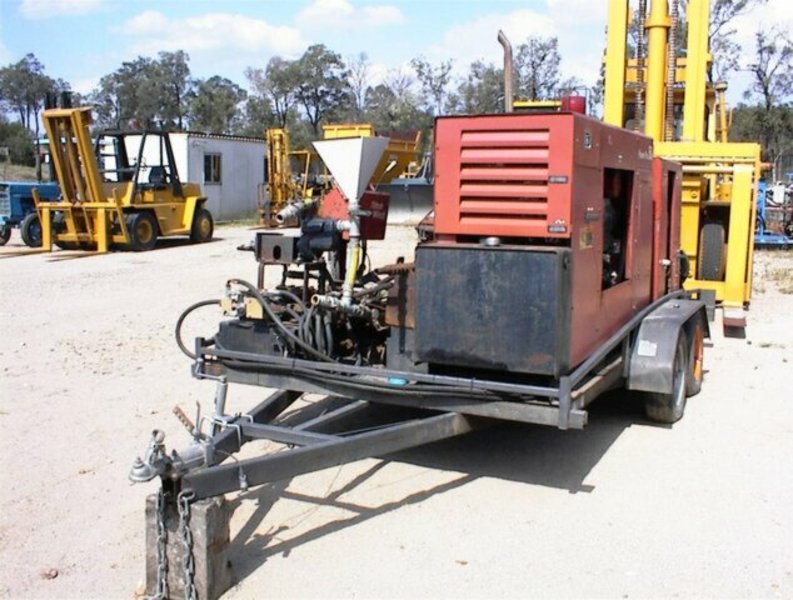 Ditchwitch Directional borer JT911