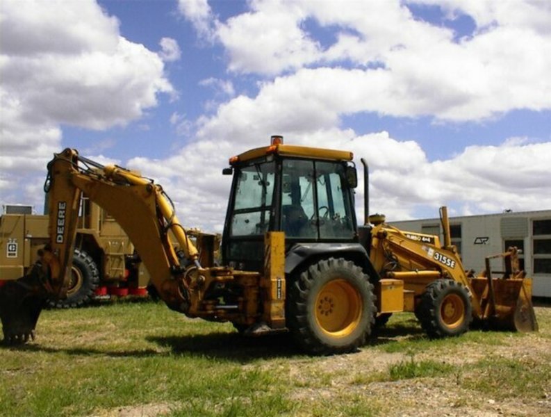 JOHN DEERE 315SE turbo 4x4 backhoe