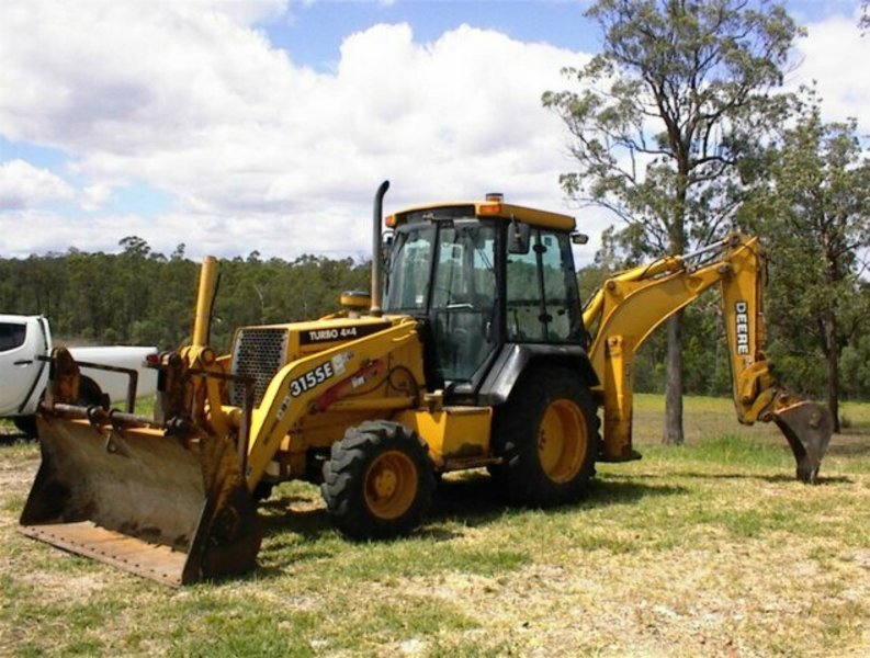 JOHN DEERE 315SE turbo 4x4 backhoe