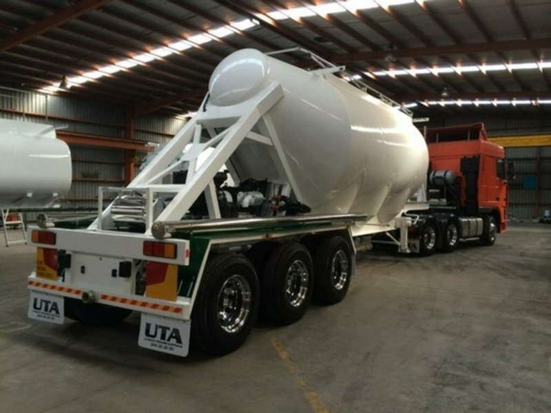 2014 Ultimate Trailers BULK DRY CEMENT TANKER 30m3