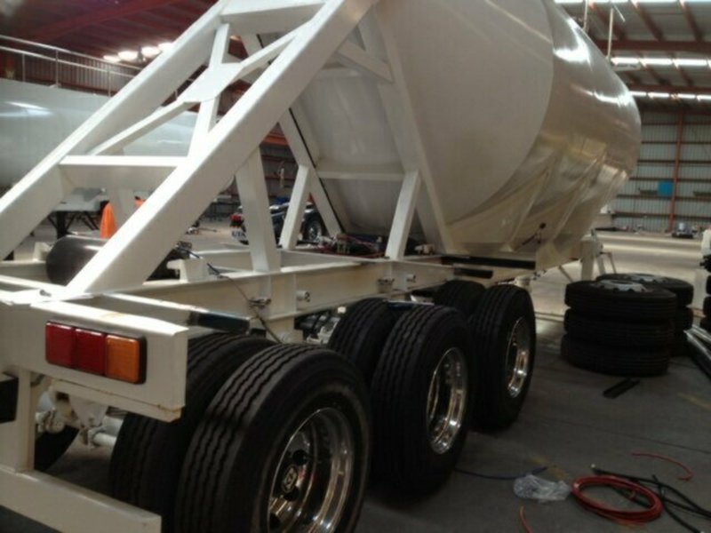 2014 Ultimate Trailers BULK DRY CEMENT TANKER 30m3