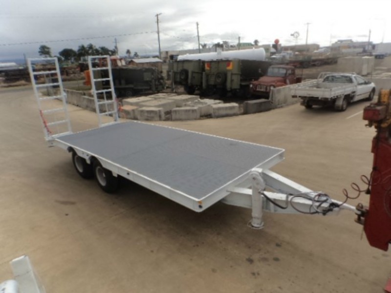 1980 Custom TagPlant(with ramps) Tag Trailer