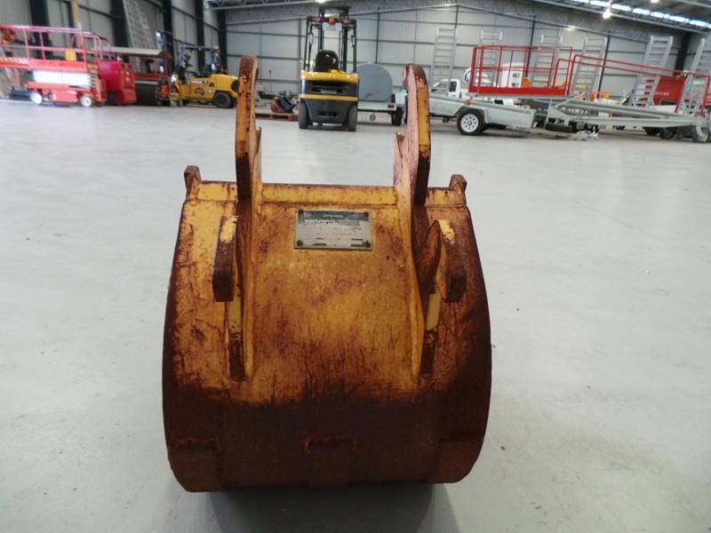 2016 WORKMATE 420MM BUCKET