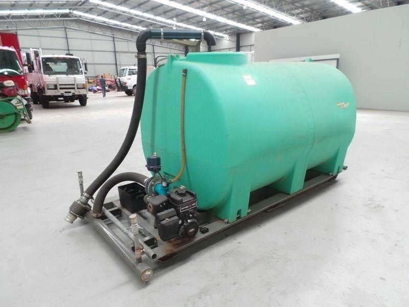2016 WORKMATE 4000 LITRE POLY TANKS