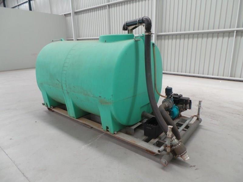 2016 WORKMATE 4000 LITRE POLY TANKS