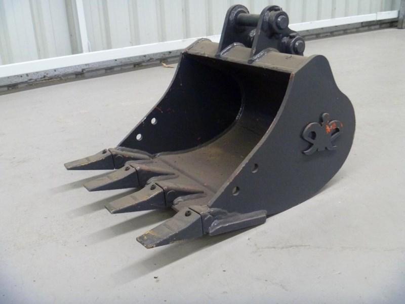 2016 WORKMATE BUCKET