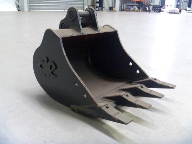 2016 WORKMATE BUCKET