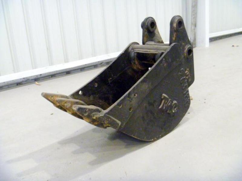 2016 WORKMATE BUCKET & HITCH